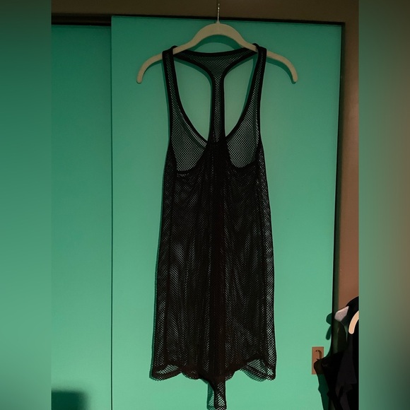 Black Mesh Cover-Up Size Medium/Large - Picture 8 of 10